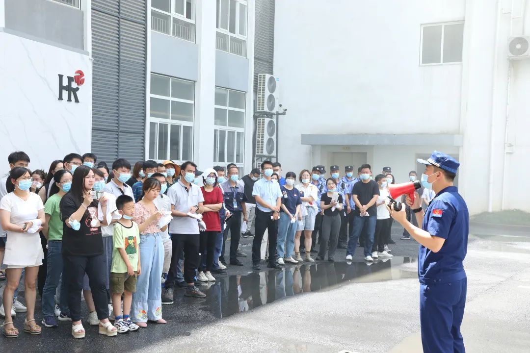 “牢筑安全防线”，防火防灾于未然-未来尊龙凯时-人生就是博开展消防安全实战演练